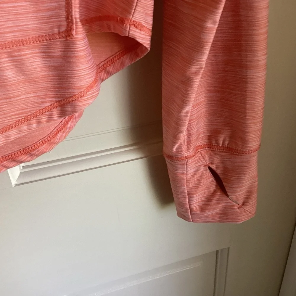 All in Motion Women’s Peach Athletic Long Sleeved Hoodie Top.  Size XL. - Picture 3 of 4